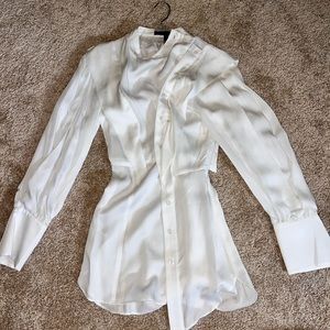 BCBG BLOUSE XS SATIN